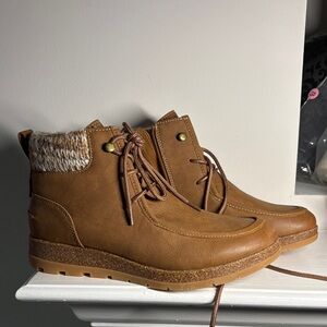 Lace-Up Brown Ankle Boots